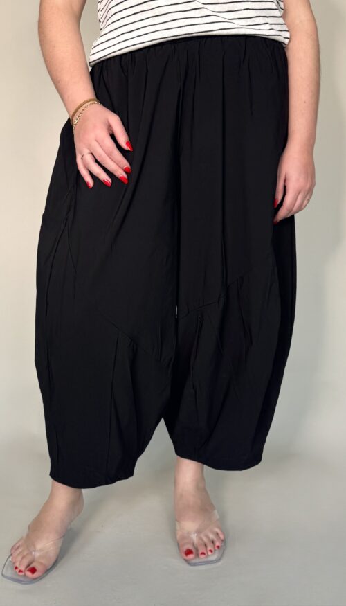 Pantalón Negro Bombacho