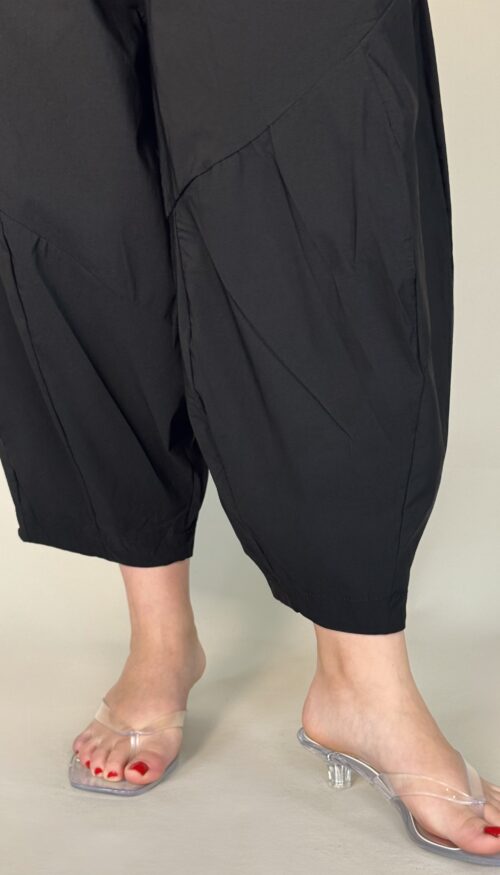 Pantalón Negro Bombacho
